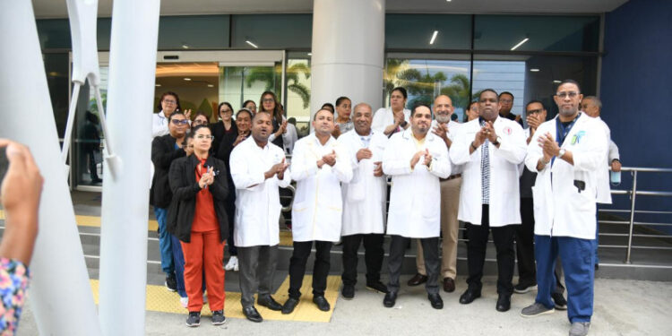 la república-sector salud Médicos apoyan paro nacional por 48 horas en hospitales públicos