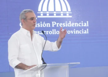 Presidente Abinader inaugura varias obras en la provincia Duarte