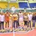 Arnaud realiza el saque de honor en partido entre Metros de Santiago y Cañeros del Este
