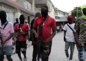 ESTADOS UNIDOS Haitianos deportados por financiar grupos criminales serán detenidos al llegar al país