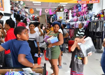 A la clase: el 43% alumnos no tiene utilería escolar