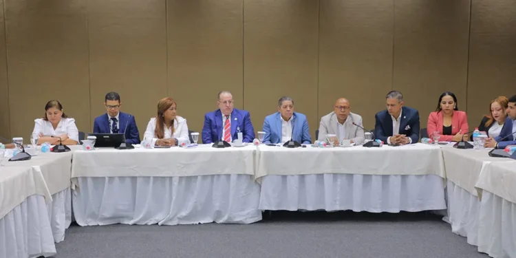 Reforma Presupuesto se sustenta con dinero préstamos no usados