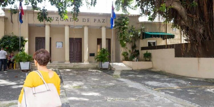 Cada mes más de mil madres van a tribunales por pensión alimenticia