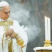 Papa deplora violencia y exilio forzado en Gaza
