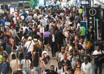 apagón aila  Apagón en el AILA desata ola de críticas y reabre el debate sobre la gestión aeroportuaria