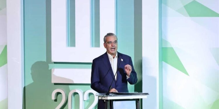 Abinader: RD alcanzó récord histórico de US$4,523 millones en inversión extranjera directa