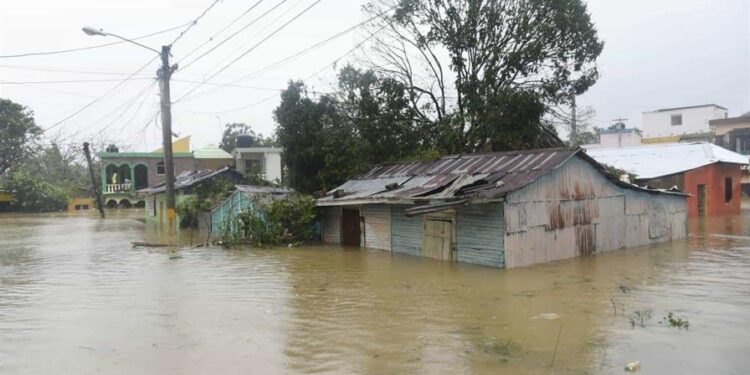 Fenómenos naturales, cambio climático, y macroeconomía