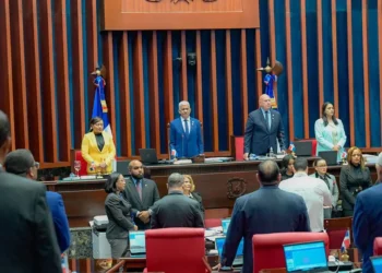 Senado aprueba reforma laboral en primera lectura