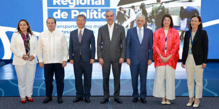 Políticas Públicas Abinader: El Transporte es la columna vertebral del desarrollo y no un tema técnico
