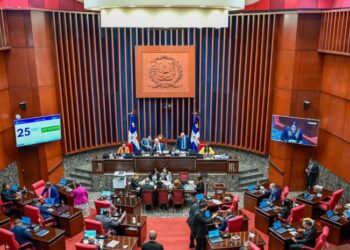 Casi 100 días después de aprobarla, Senado envía a Abinader modificación a Ley de Residuos Sólidos