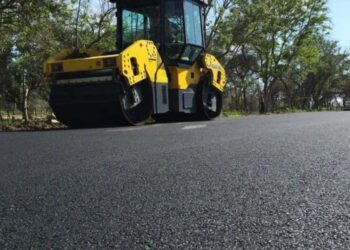 Gobierno licita 1,000 millones de pesos para asfaltado en nueve provincias del Cibao