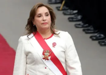 Destituyen a Dina Boluarte de la presidencia de Perú
