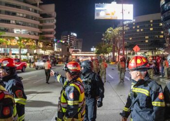 Sube a treinta el número de heridos por la explosión de un coche bomba en Ecuador