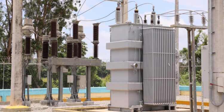 ¿Por qué se va la luz? Energía eléctrica en el Distrito Nacional y Santiago: los sectores con más cortes de luz
