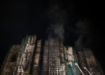 incendio en hong kong El peor incendio en décadas en Hong Kong deja 94 muertos y numerosos desaparecidos