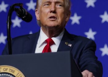 Trump reitera no descarta ninguna opción Venezuela