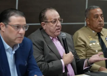 Aduanas dice que ha enfrentado el comercio ilícito