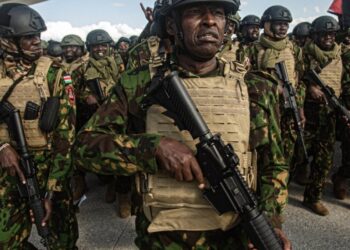 Grupo 230 policías de Kenia llega Haití combatir bandas