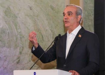 Abinader reacciona frente al caso Senasa y descarta impunidad