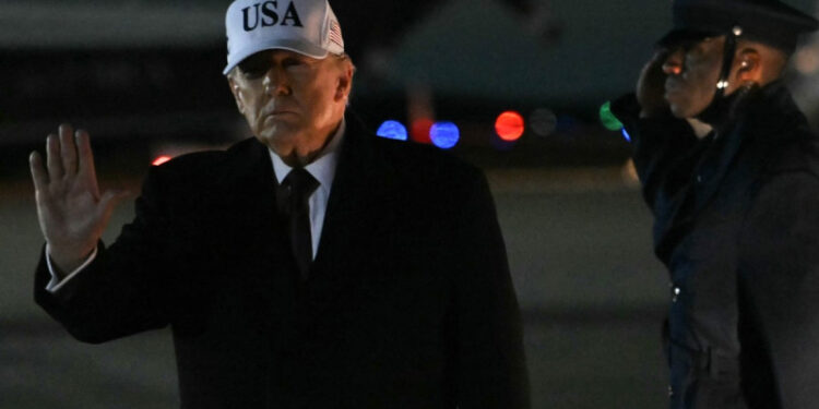 Donald Trump Trump dice que los líderes de Irán «llamaron» a EE.UU. y «quieren negociar»