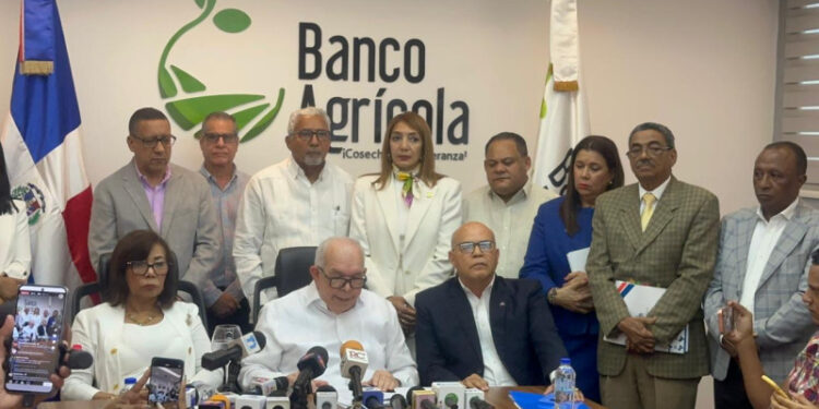 Fernando Durán Administrador del Banco Agrícola defiende su gestión y dice presentan faltantes desde el 2012