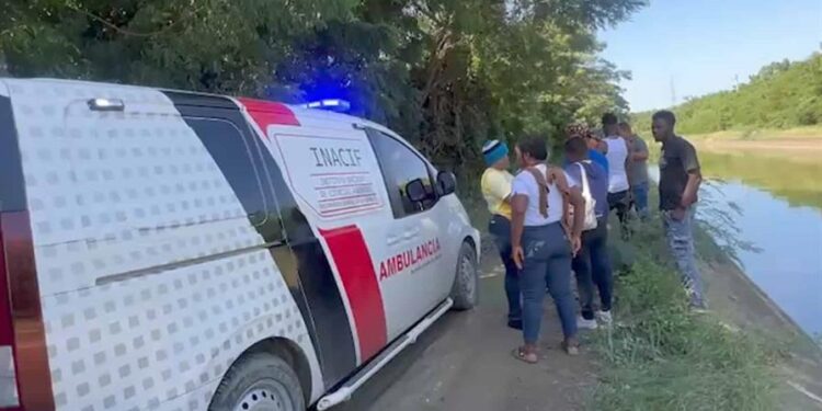 Se ahogan dos hermanos tratando de salvar a un mulo en río de Miches