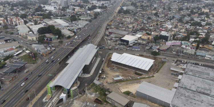 Entregas de obras en 2026 deben mejorar la movilidad en Santo Domingo y Santiago