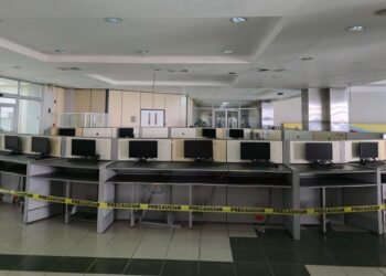 Biblioteca de la UASDSeguir Tema + Filtraciones y equipos obsoletos se acumulan en la Biblioteca de la UASD