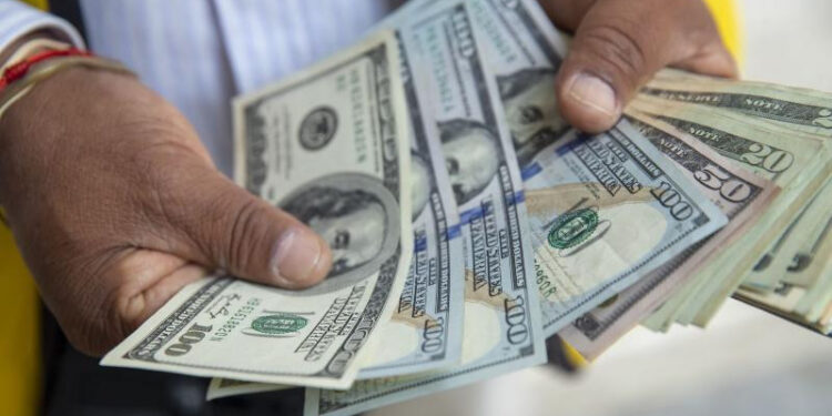 dólar Banco Central indica que pese al alza del oro, el dólar es el principal activo de reservas