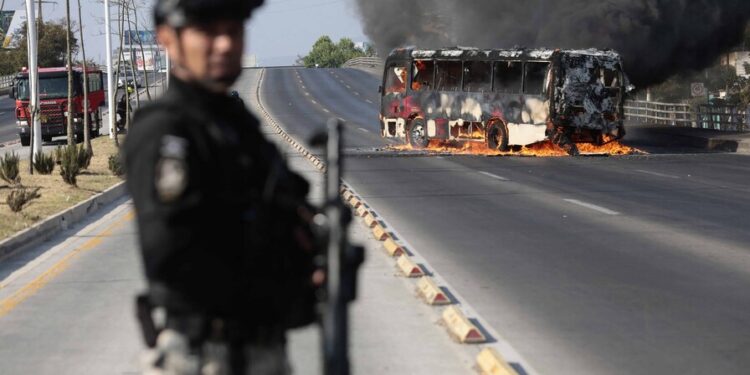La muerte de «El Mencho» desata violencia y tensión política en México