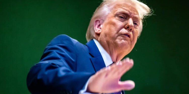 extraterrestres Trump ordena liberar archivos gubernamentales sobre Ovnis y vida extraterrestre
