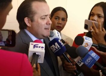 Paliza afirma que proyecto de fusión educativa sigue en pie, pero puede fortalecerse