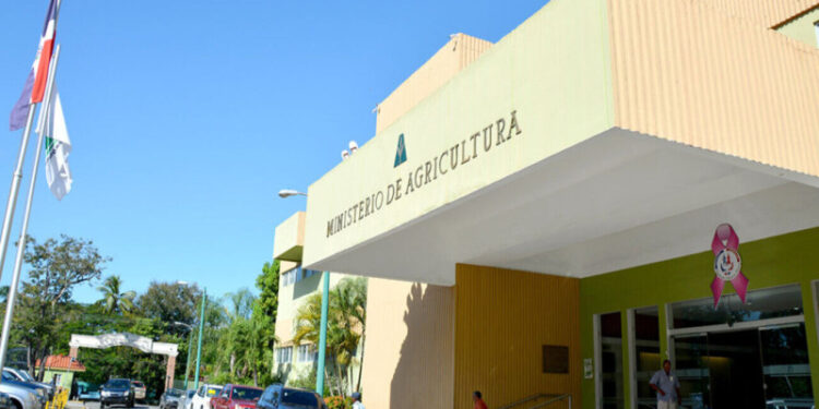 Ministerio de Agricultura La Dirección de Compras Públicas investiga denuncia de irregularidad en obras de Agricultura