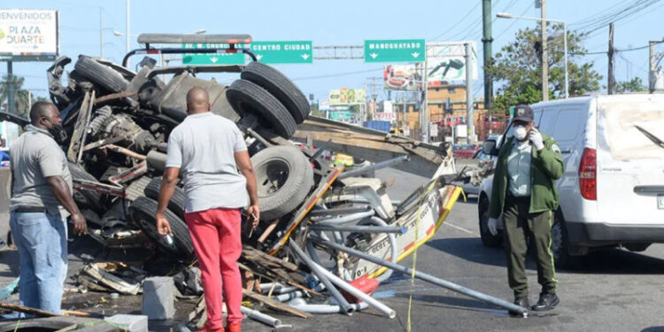 DAñOS POR ACCIDENTES VIALES Defensor del Pueblo propone mesa técnica para cobrar daños por accidentes viales