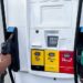 El sello del Indocal que garantiza que las «bombas» venden el combustible pagado