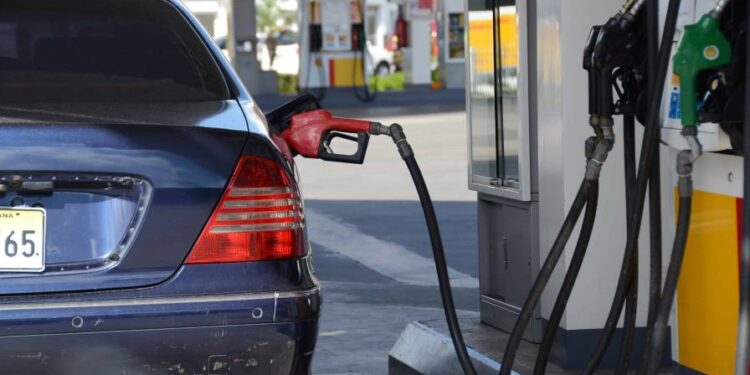Anadegas acepta diálogo y mantendrá pagos con tarjetas en estaciones de combustibles