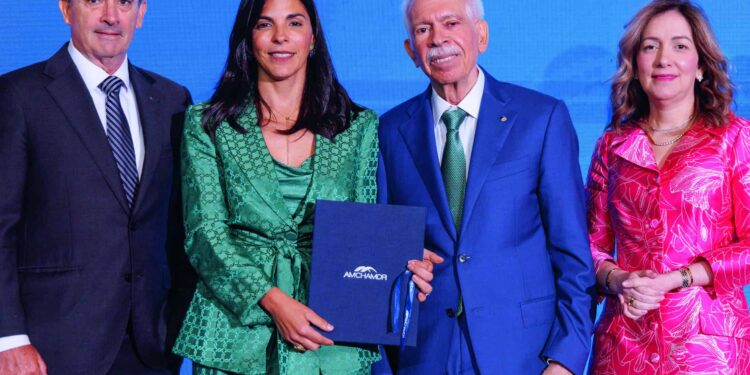 Luis Molina Achécar: el país debe cambiar modelo económico de inversión a productividad
