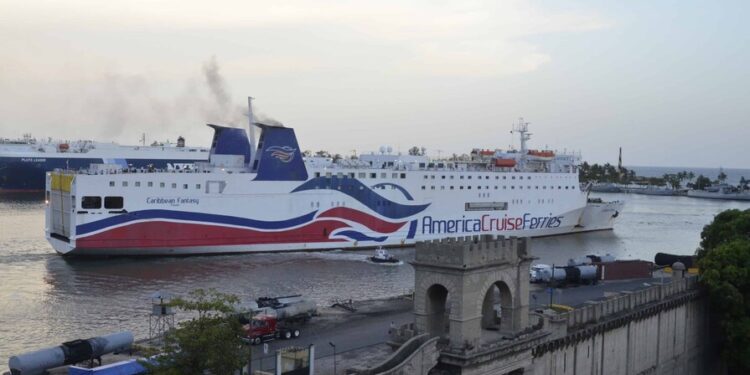 ¿Hasta dónde pueden navegar los grandes buques en los ríos dominicanos?